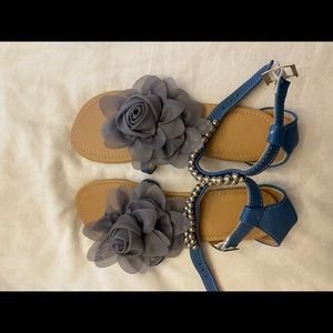 Women’s sandals, new, size 8